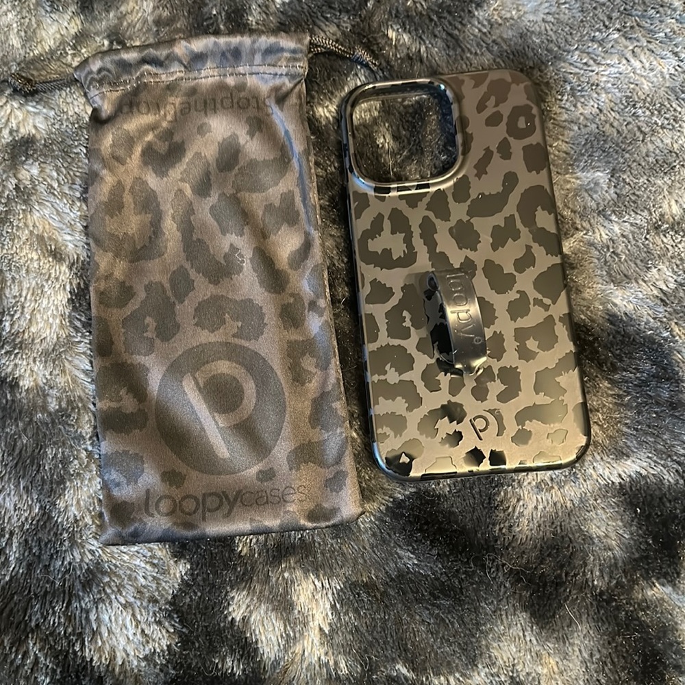 iPhone 14 Pro Max righty loopy case